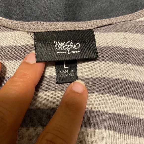 Mossimo long sleeve striped v-neck tee size L - Picture 3 of 3